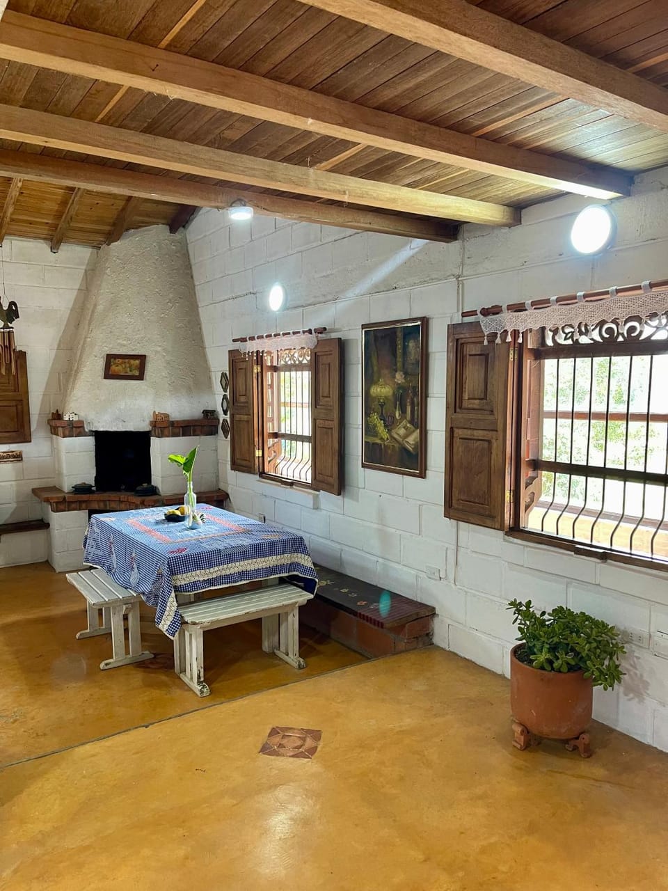 Photo of the whole room