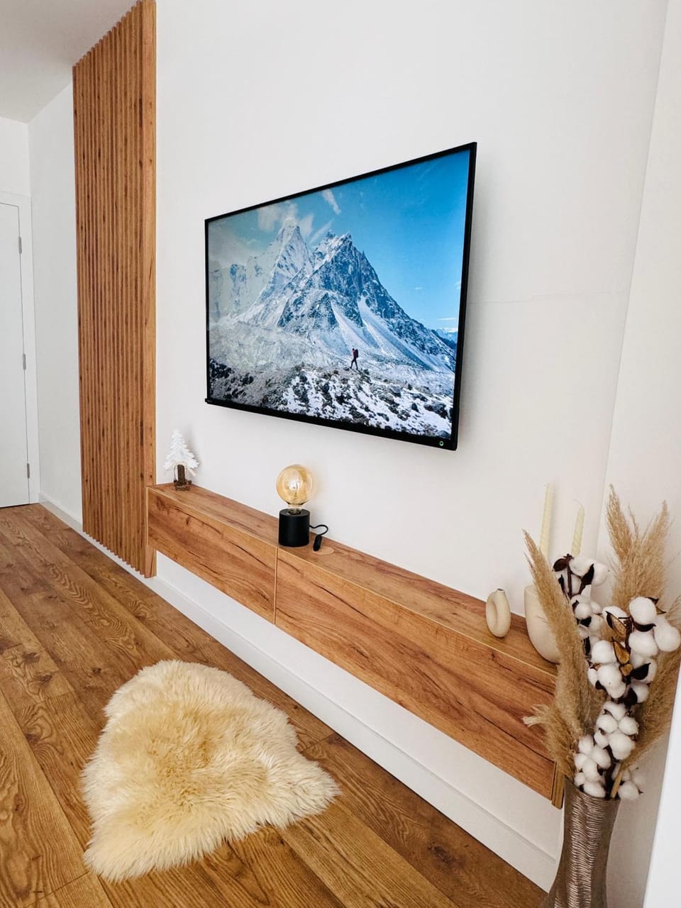 Communal lounge/ TV room, TV and multimedia, Evening entertainment