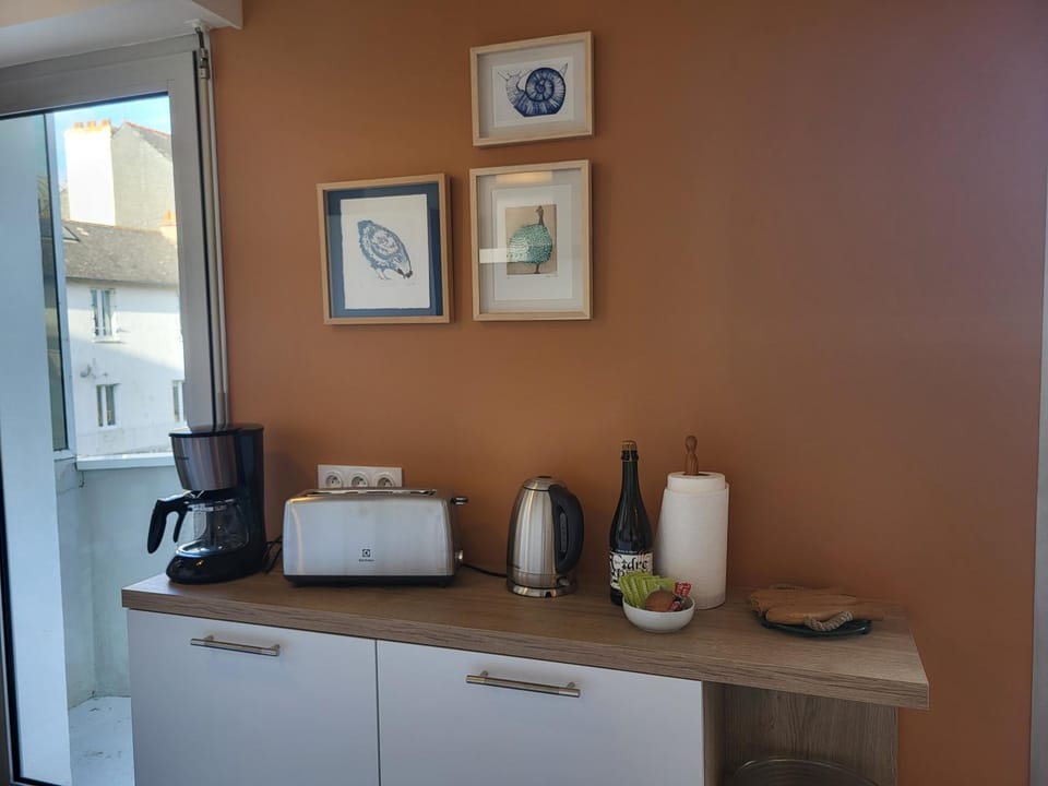 Coffee/tea facilities