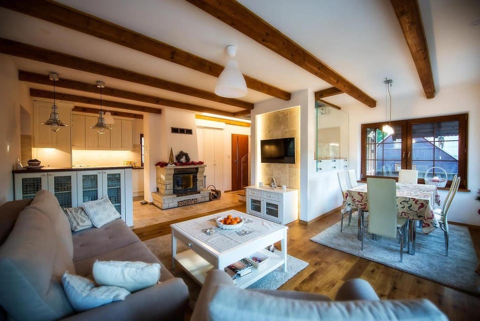 Communal lounge/ TV room, Living room, Dining area, fireplace, kitchen