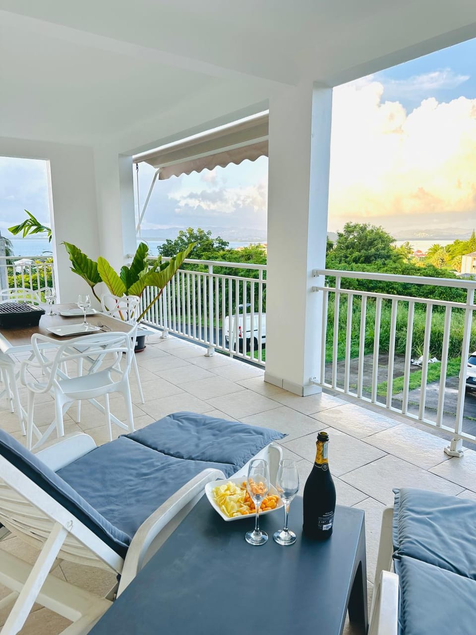 Natural landscape, View (from property/room), Balcony/Terrace