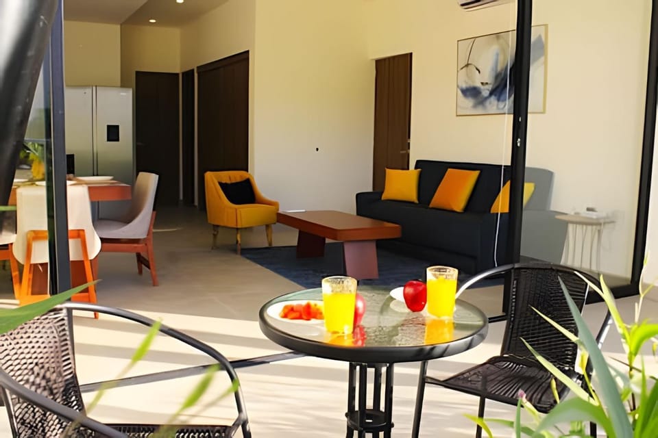 Living room, Mountain view