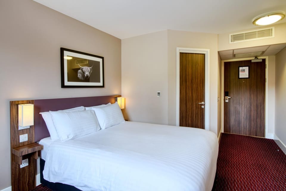 Bedroom, Facility for disabled guests