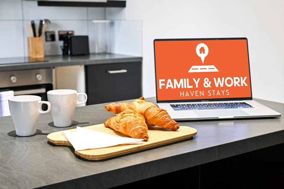 Property logo or sign, Kitchen or kitchenette, Food and drinks, Logo/Certificate/Sign