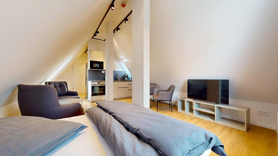 Bed, TV and multimedia, View (from property/room), Seating area, Dining area, kitchen