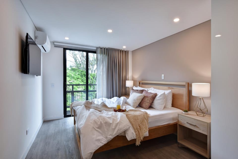 Bed, Photo of the whole room, Bedroom, air conditioner