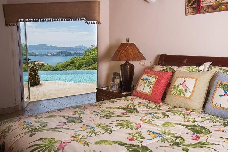 Bedroom, Pool view, Sea view