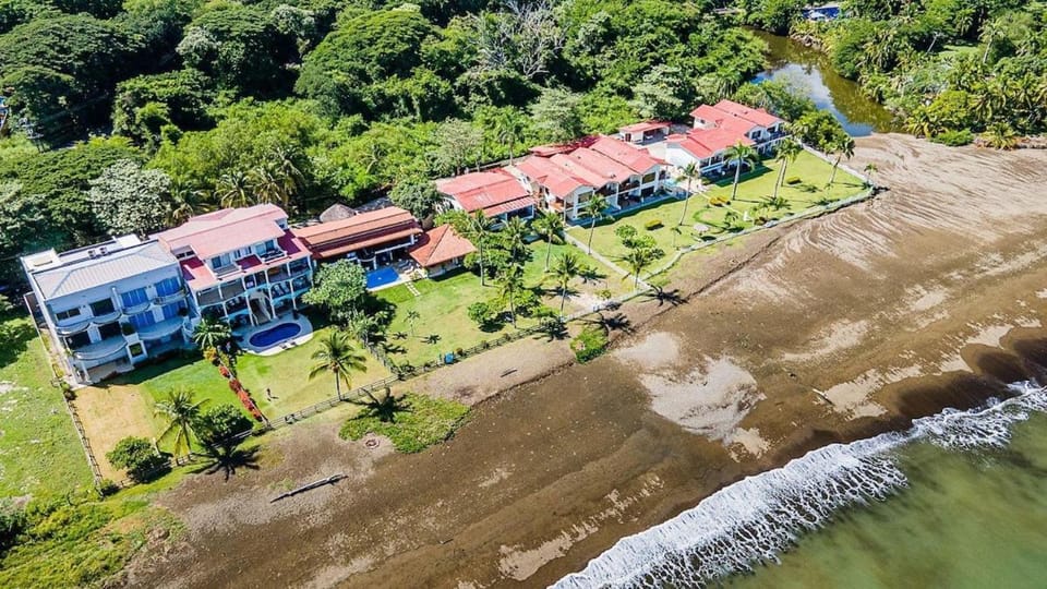 Property building, Bird's eye view, Beach