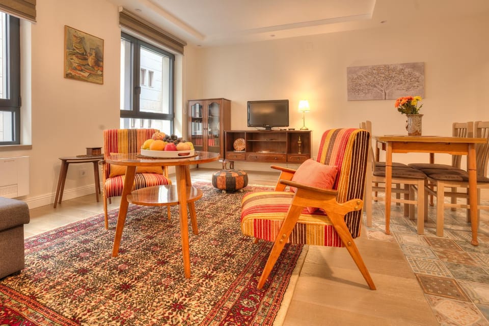 TV and multimedia, Living room