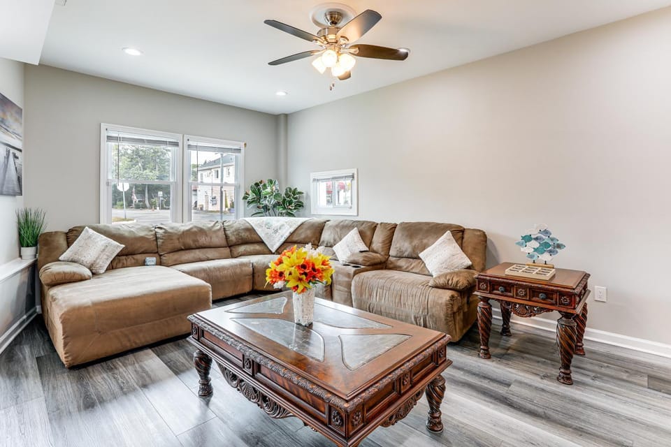 2 Blocks to Beach: Apt w/ Grill in Ocean Gate! Apartment in Jersey Shore
