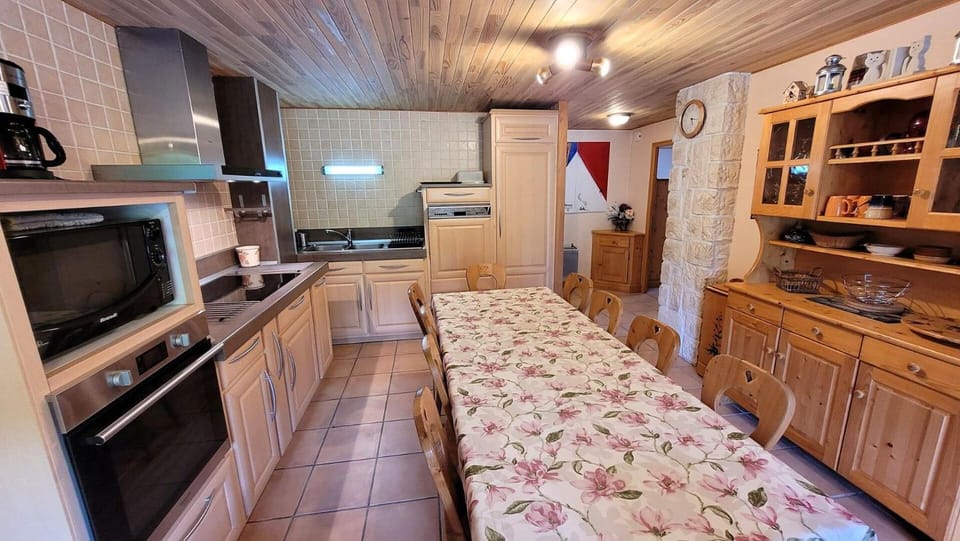 Résidence Lou Baitandys - Plein centre, skis aux pieds, vue dégagée sur pistes MAE-0851 Apartment in Les Gets