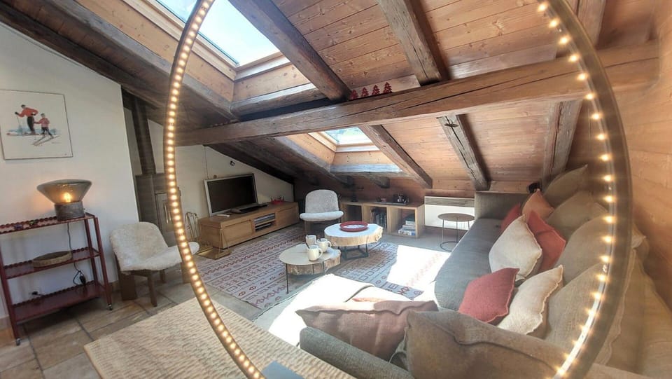 Résidence Le Lion D'or A - Appartement confortable, sous toit, accès facile aux commerces MAE-0871 Apartment in Les Gets