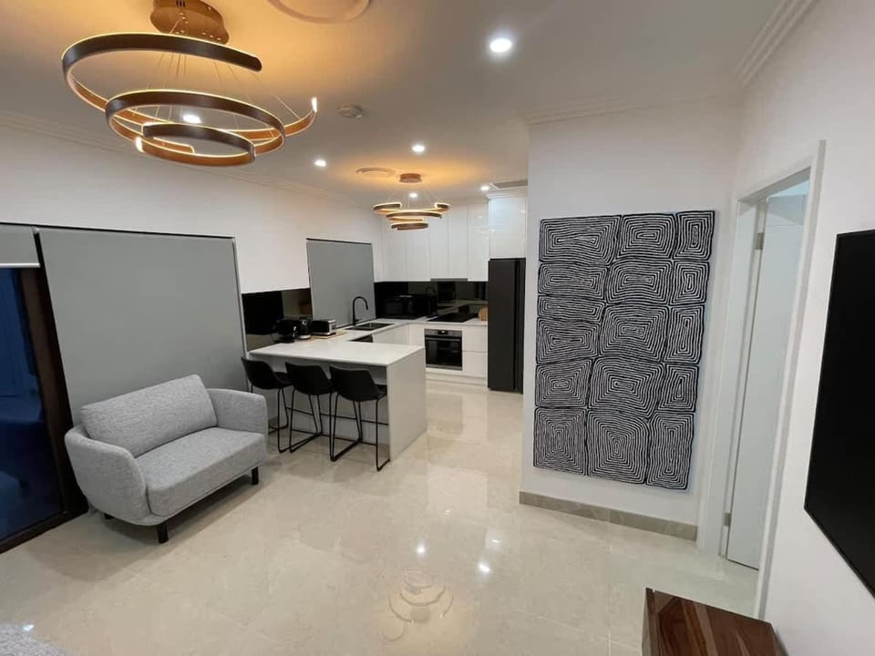 Private, Modern & Luxurious Granny Flat House in Lidcombe