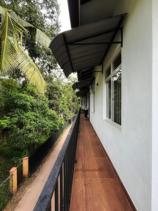 Box on236 House in Negombo