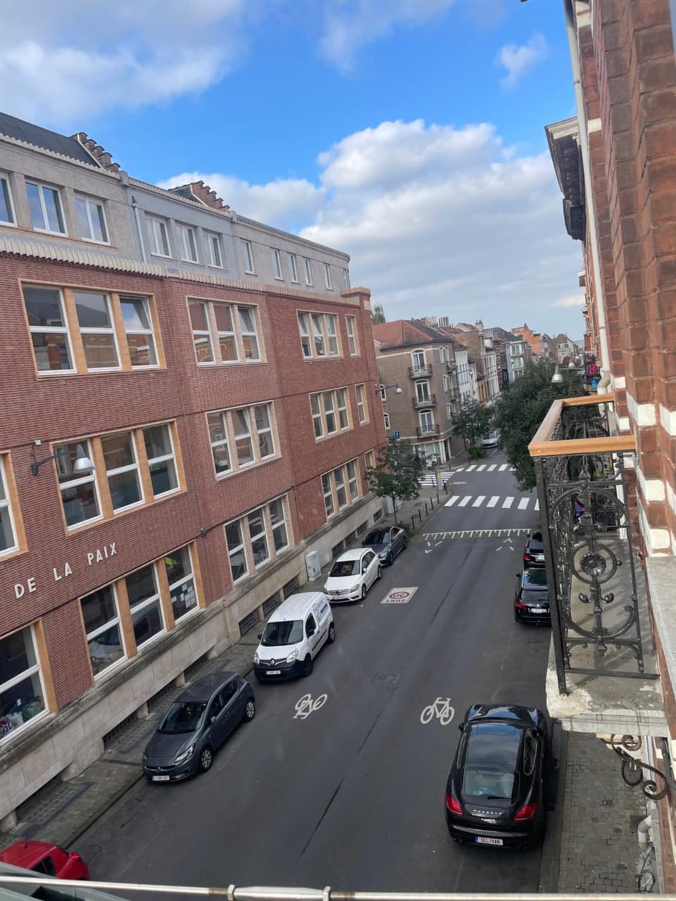 Property building, Neighbourhood, City view, Street view, Location