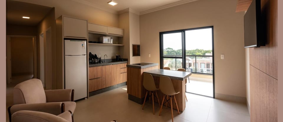 TV and multimedia, Kitchen or kitchenette, Seating area, Dining area, minibar, stove