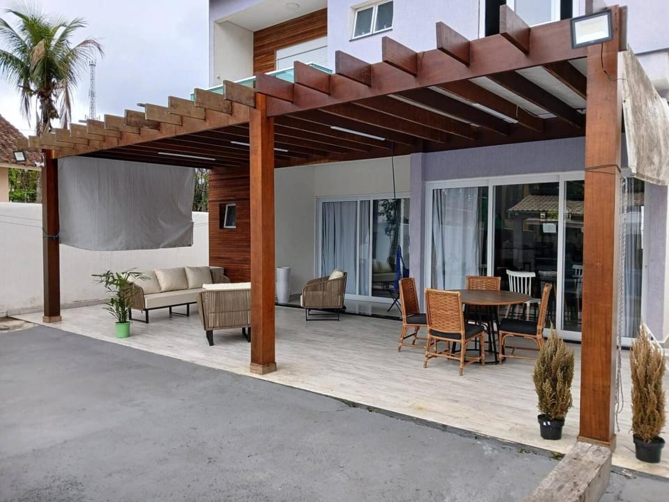 Inner courtyard view