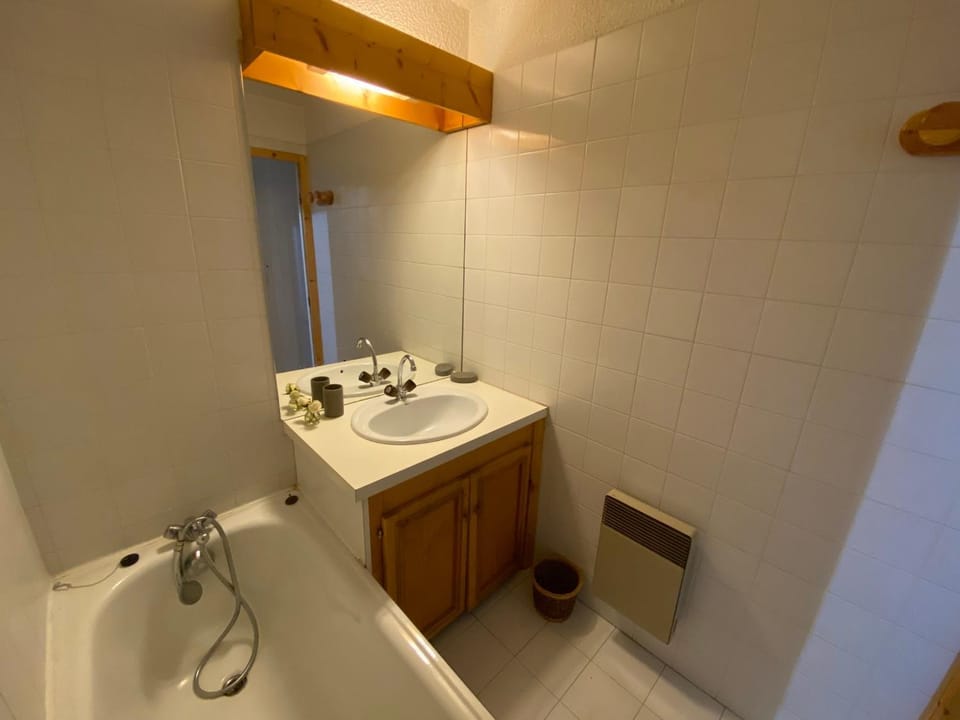 Méribel Centre: Duplex 4 Chambres, 8 Pers, Proche Pistes - FR-1-411-955 Apartment in Les Allues