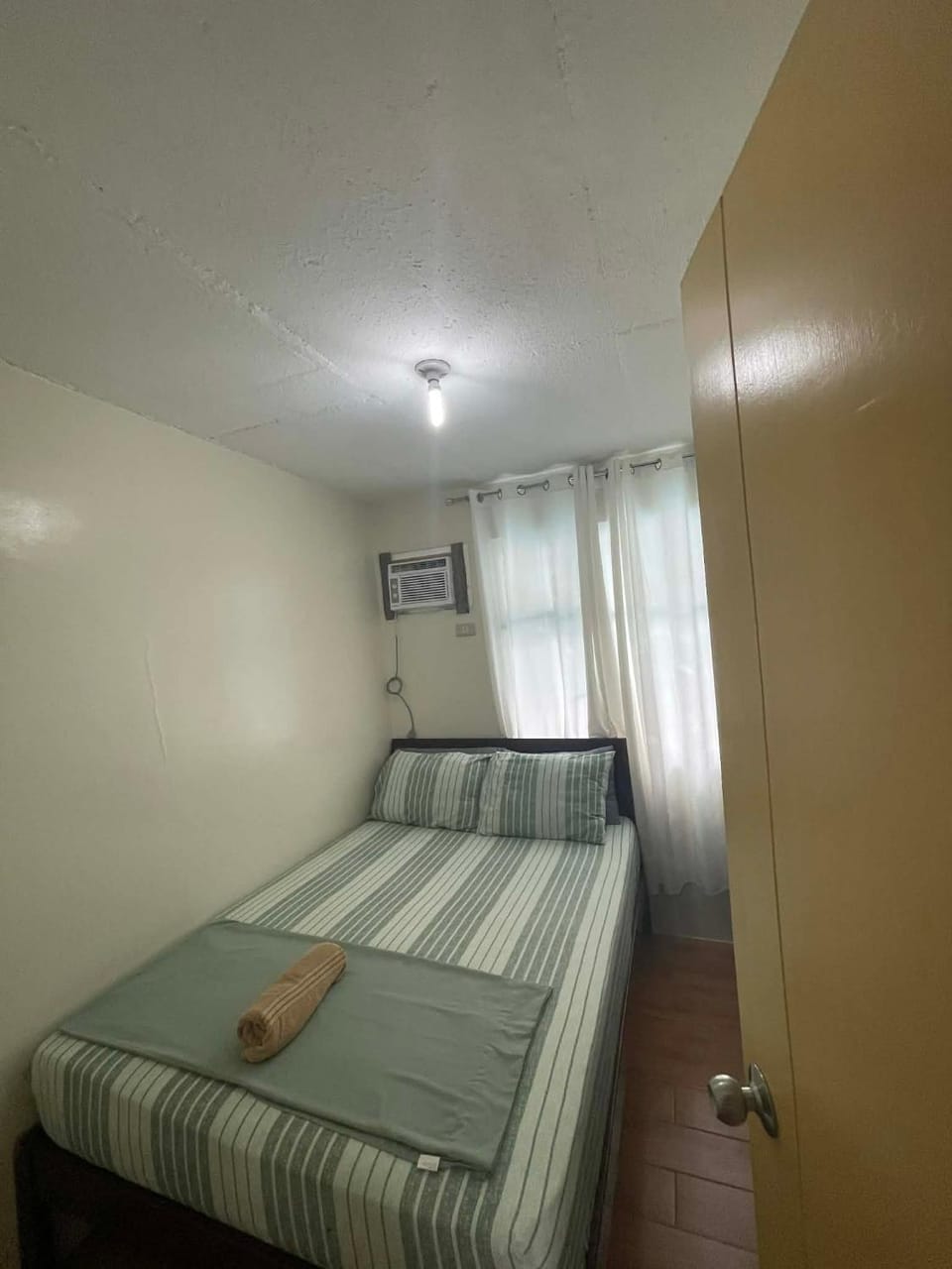 MC suites 2 Bedrooms condotel Staycation Davao City, Near davao airport SMX Sm lanang, Near Samal, Abreeza,Dusit, Azuela cove, sasa port, walking distance to sasa wharf Apartment in Island Garden City of Samal