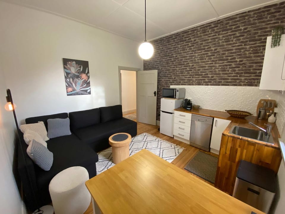 Stay on March - Heritage Charm Apartment in Orange