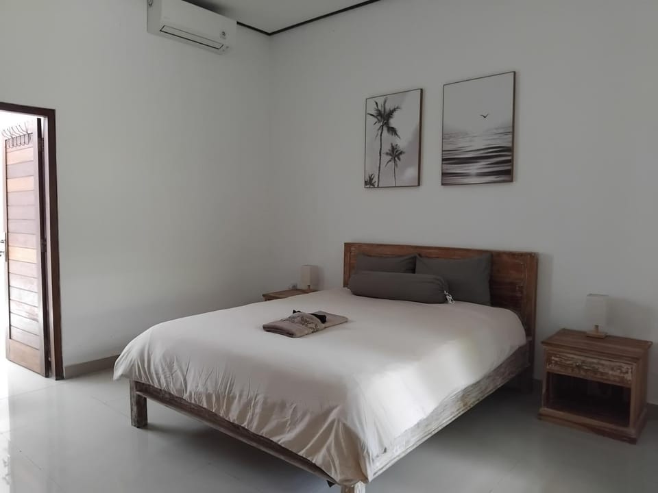 Bed, Bedroom, air conditioner