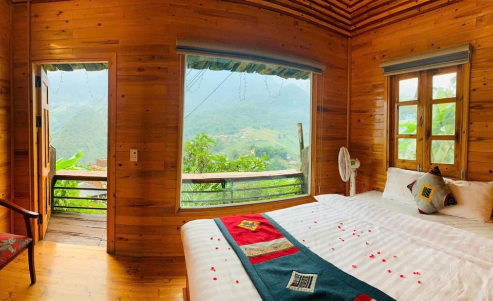 Bed, Natural landscape, View (from property/room), Balcony/Terrace, Photo of the whole room, Bedroom, Mountain view