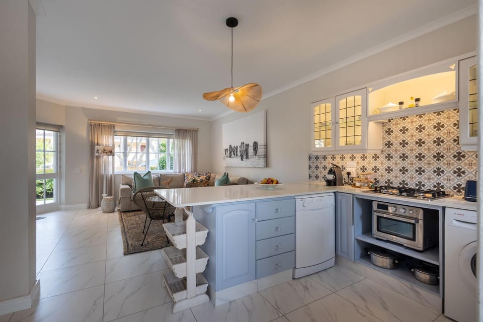 Kitchen or kitchenette, Living room, Dining area, dishwasher, oven, stove