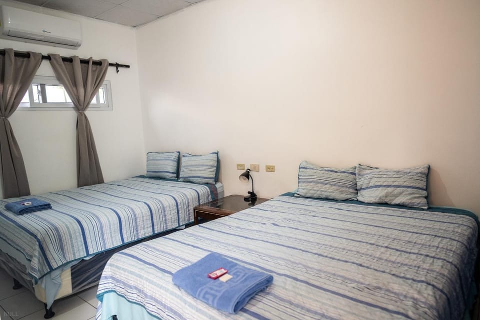Bed, Photo of the whole room, Bedroom, air conditioner