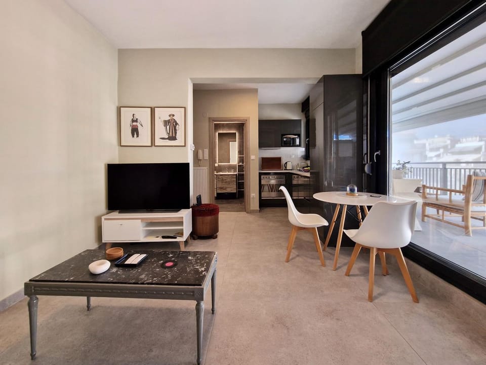 TV and multimedia, Balcony/Terrace, Kitchen or kitchenette, Living room, Seating area, Dining area