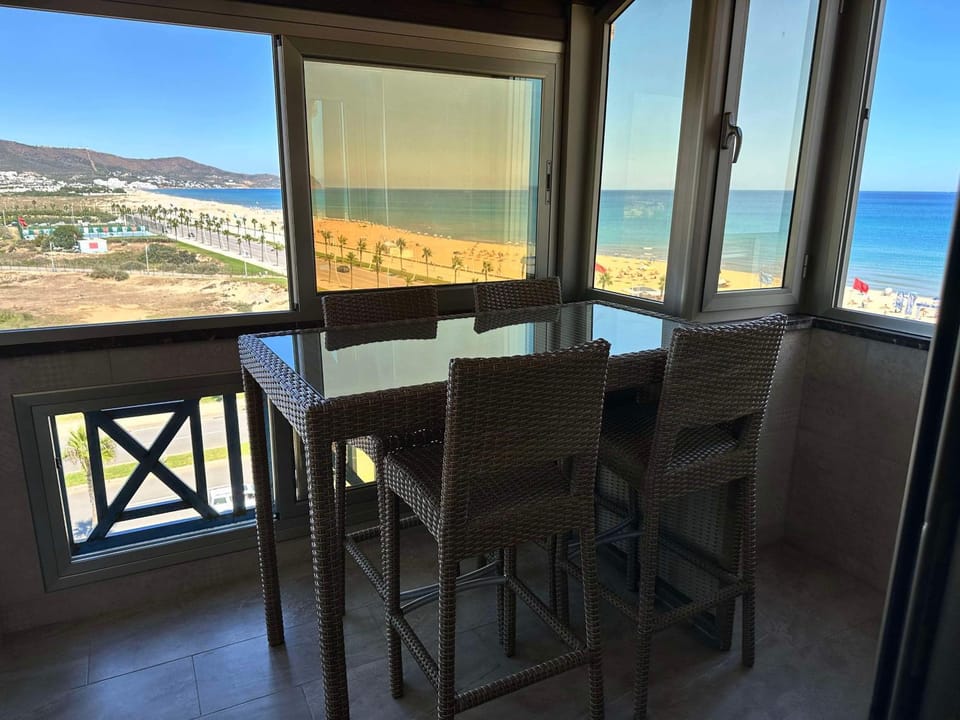 Appartement de luxe au bord de la mer Apartment in Tangier-Tétouan-Al Hoceima