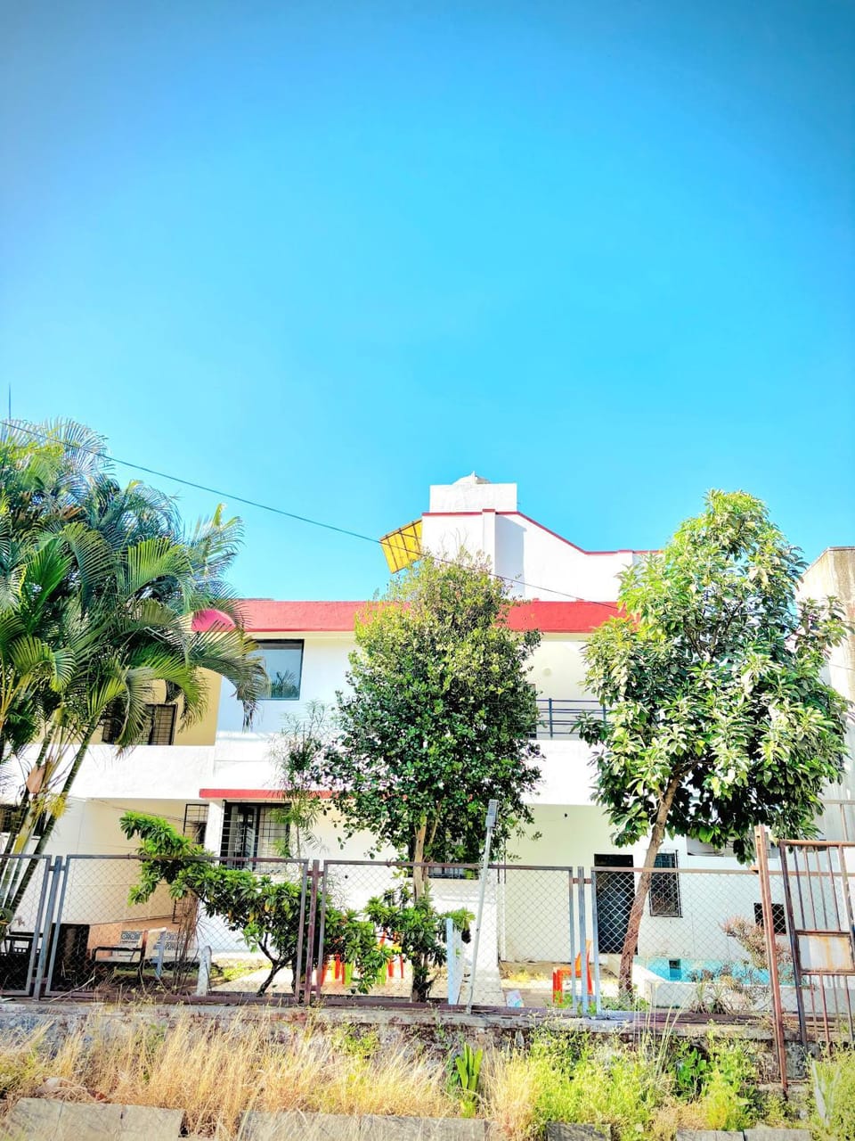 Property building, Day