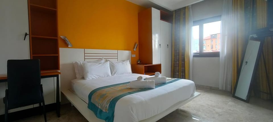 Bed, Photo of the whole room, Bedroom