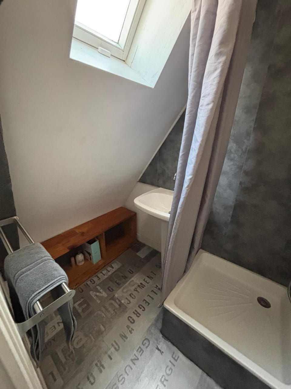 Hypercentre, proche halage et rue principale Apartment in Brittany
