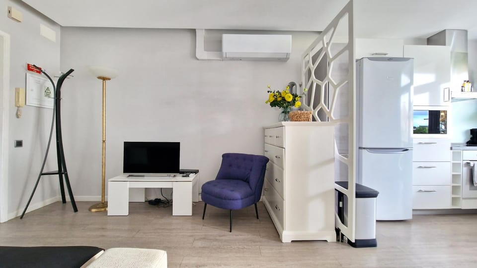Pino's Getaway by LovelyStay Apartment in Funchal