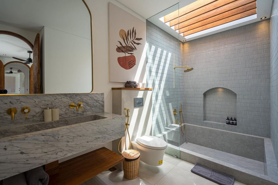 Shower, Toilet, Bathroom, Bath, towels