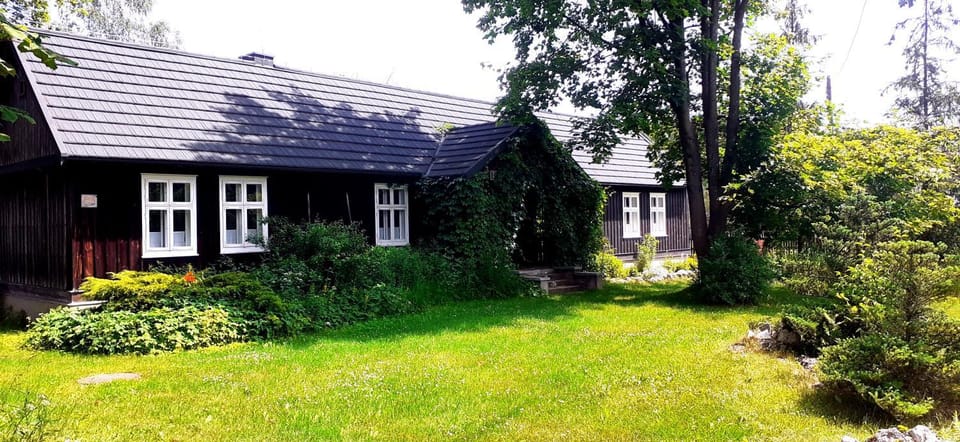 Property building, Natural landscape, Garden, Garden view
