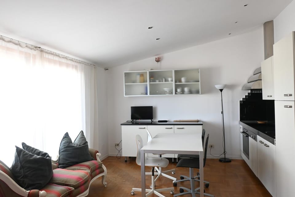 Bilocale in piazza a Numana - CASA DEL SOLE SX Apartment in Numana