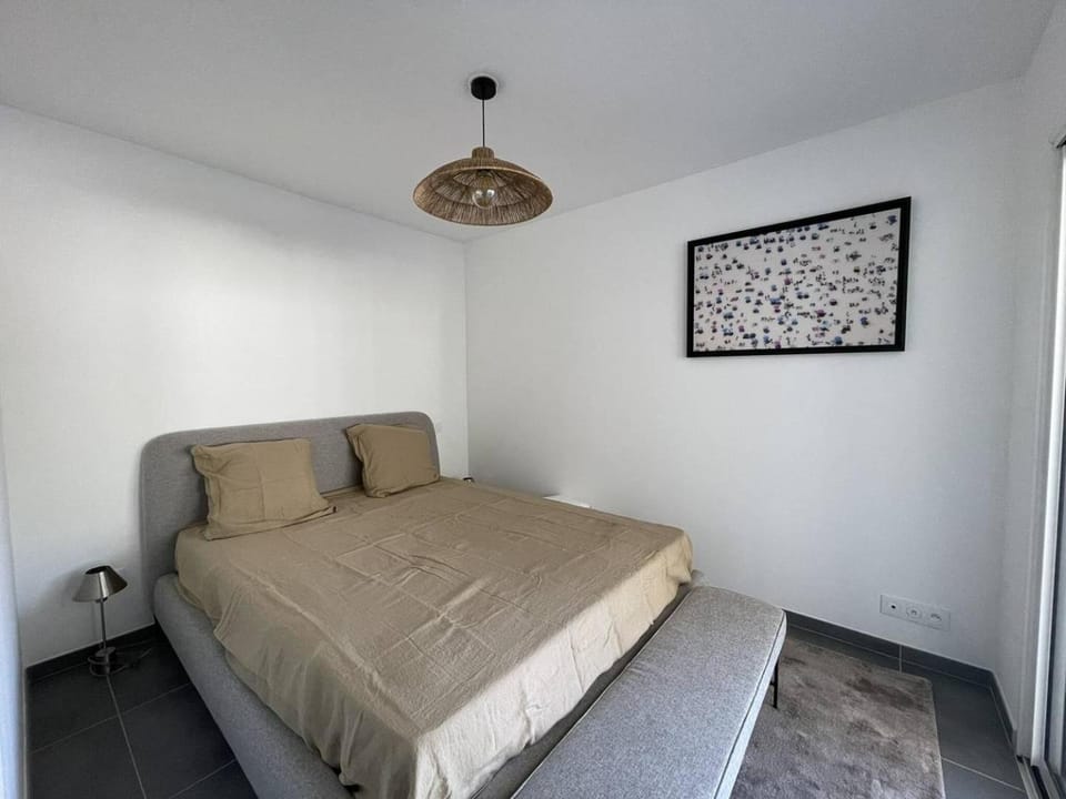 Charmant T3 dans une résidence neuve avec piscine Apartment in Calvi
