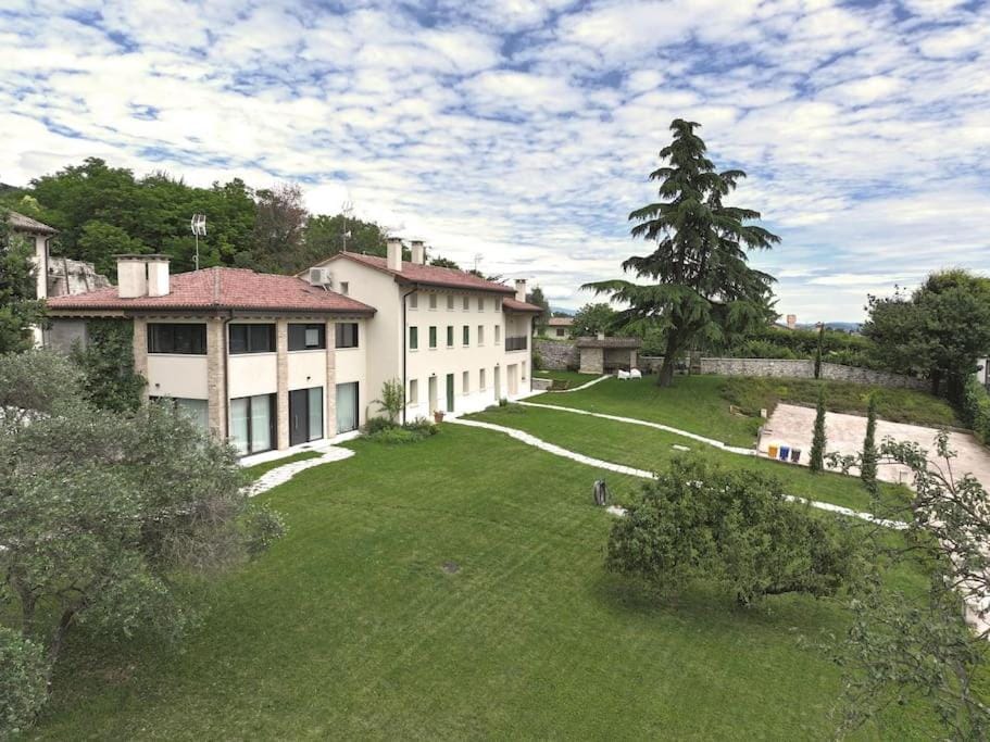 Property building, Natural landscape, Garden, Garden view
