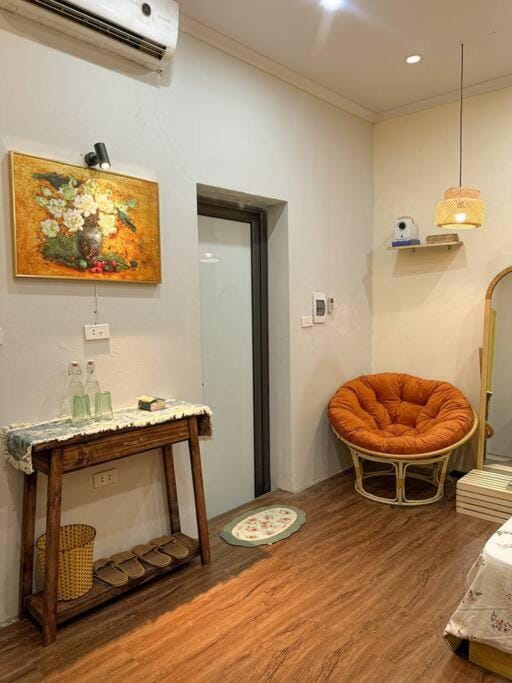OldQuarter Studio -Tranquil -2mins to Hoan Kiem Lake Apartment in Hanoi