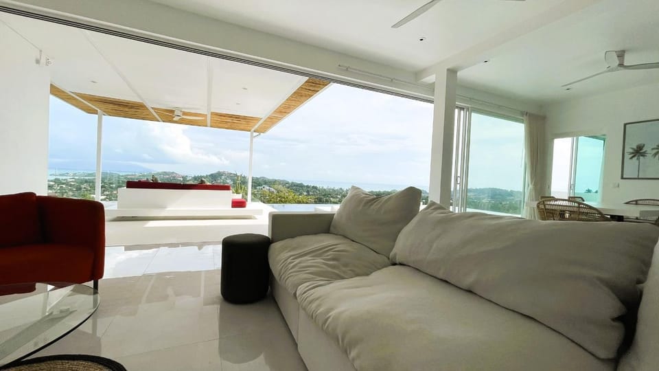 TV and multimedia, Living room, Photo of the whole room, Seating area
