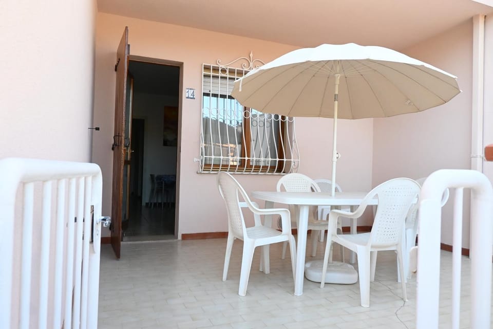 Sirolo, trilocale con portico e aria condizionata - S205 Apartment in Sirolo