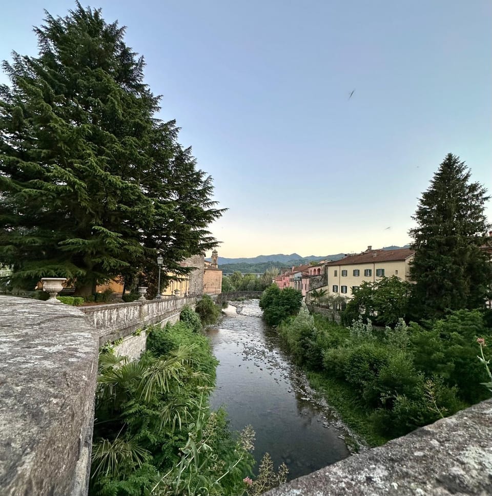 Nearby landmark, Natural landscape