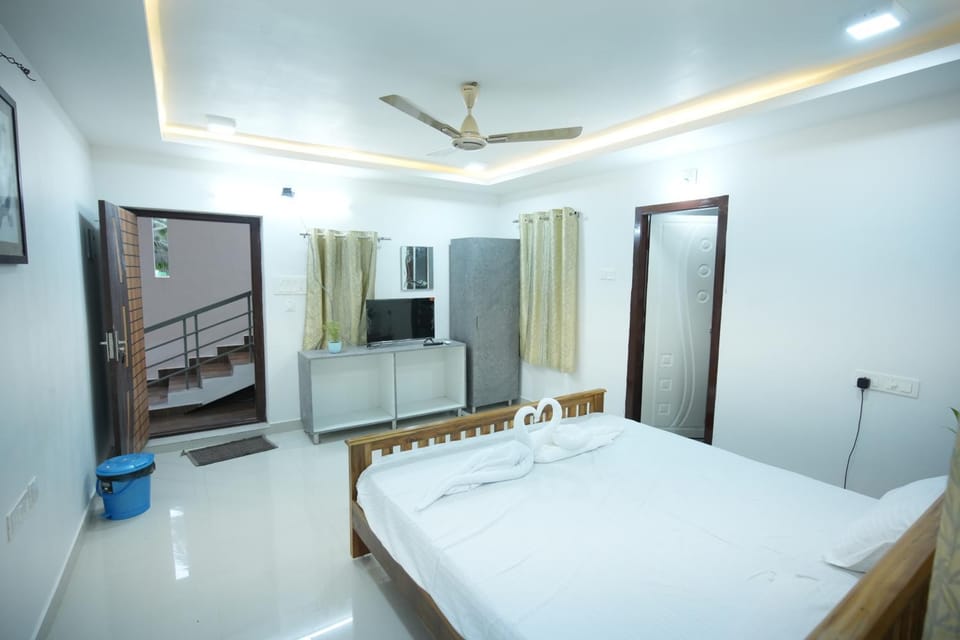 Bathroom, TV and multimedia, Photo of the whole room, Bedroom, air conditioner