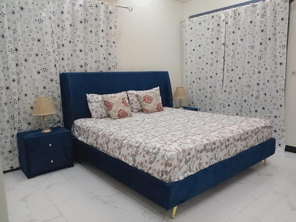 SM dream Lodges Private Room near Islamabad Airport Vacation rental in Islamabad