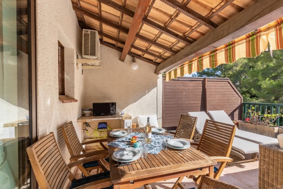 Superb apartment with terrace and private pool Apartment in French Riviera