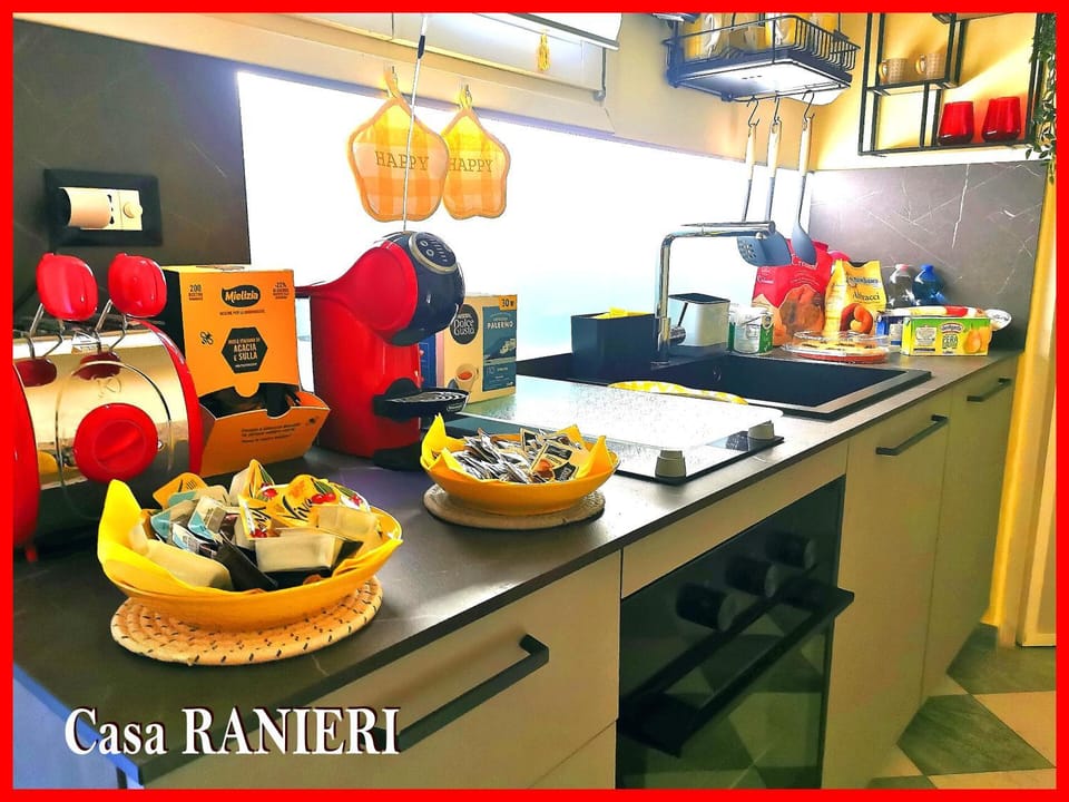 Kitchen or kitchenette, Breakfast, Buffet breakfast, Italian breakfast, kitchen