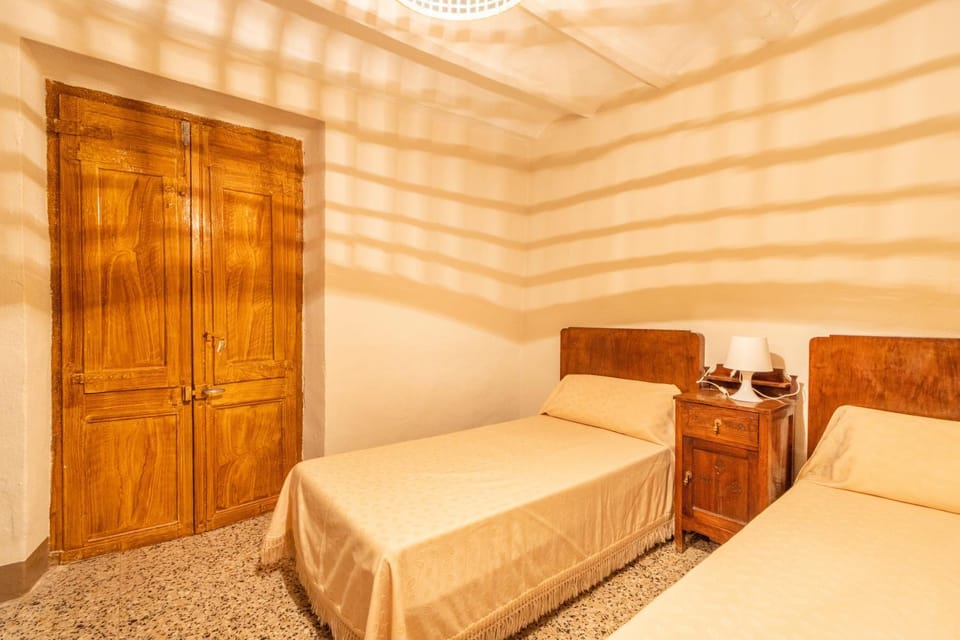 Property building, Living room, Bedroom