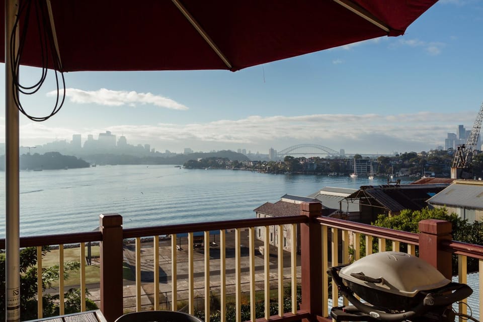 View (from property/room), City view, Landmark view, River view