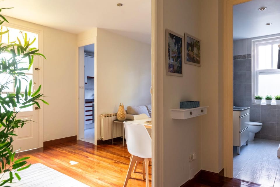 Bathroom, TV and multimedia, Kitchen or kitchenette, Living room